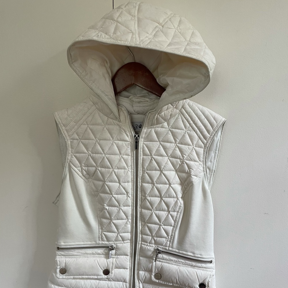 Blanc Noir Puffer Vest